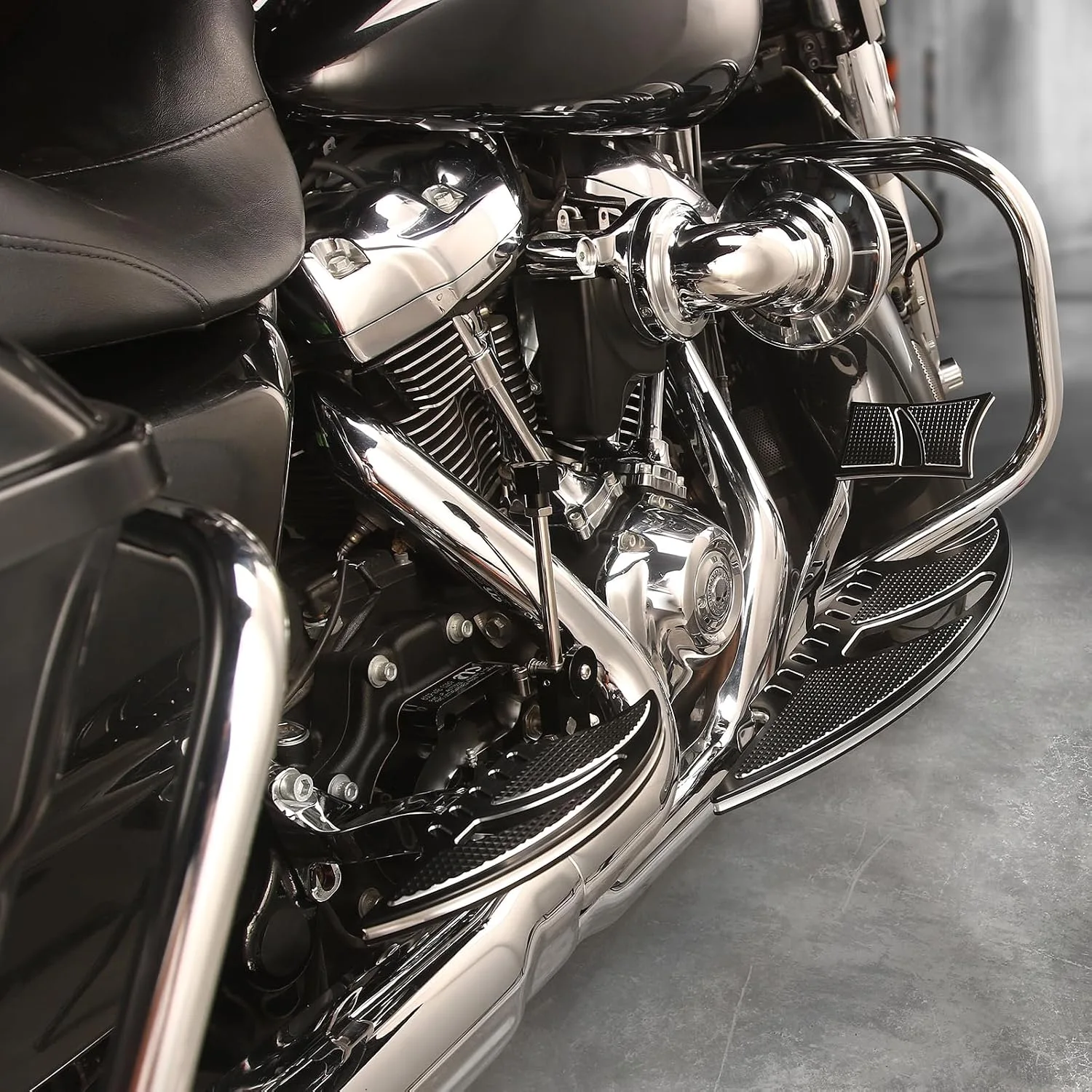 TOPRAMETAL Harley-Davidson Touring Passenger Floorboard Kit 1211-1692-1699-1881-1701 image 2