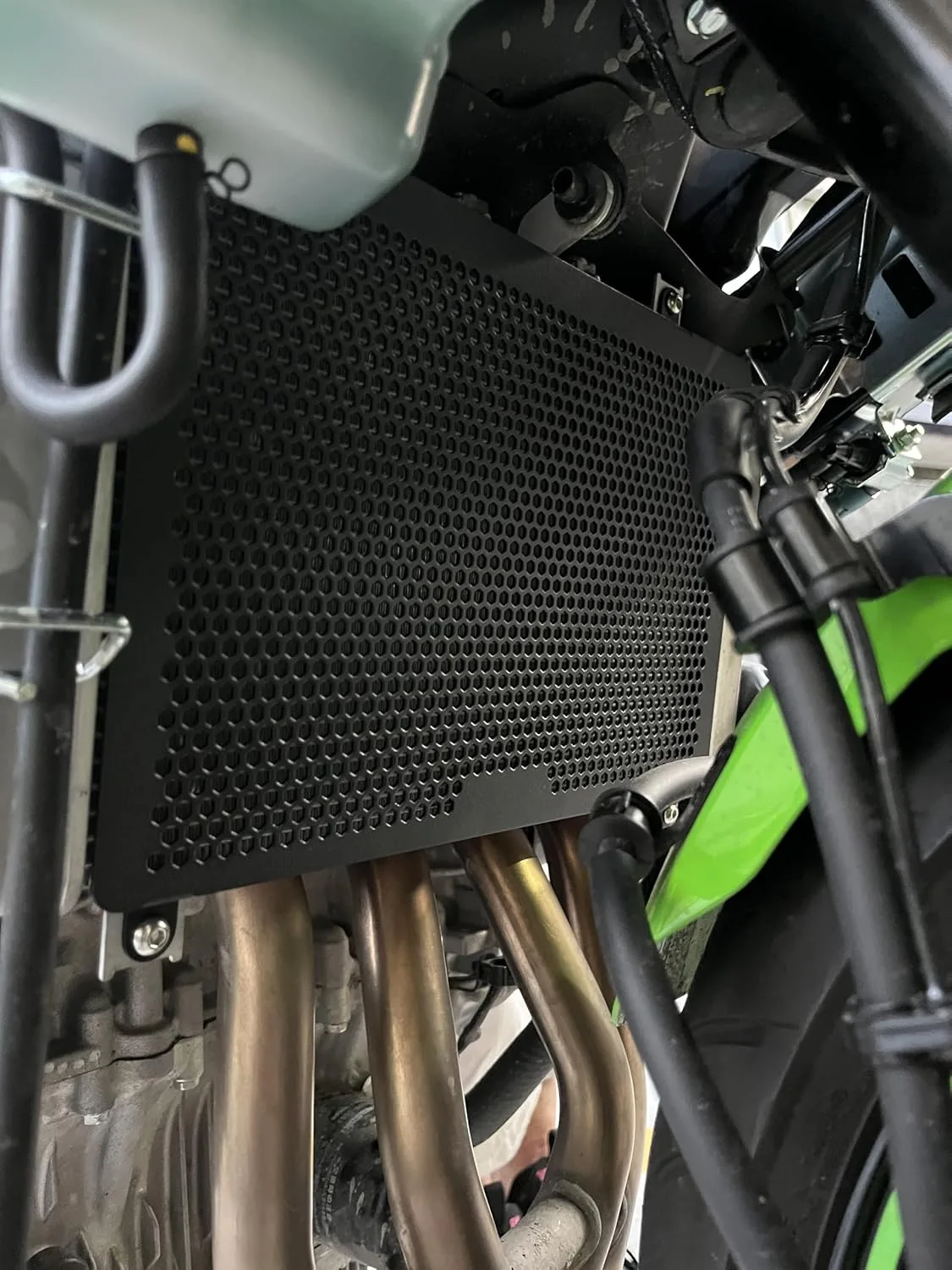 ONE.K.S Kawasaki ZX4R ZX4RR Aluminum Radiator Grille Guard ZX4R-001 image 3